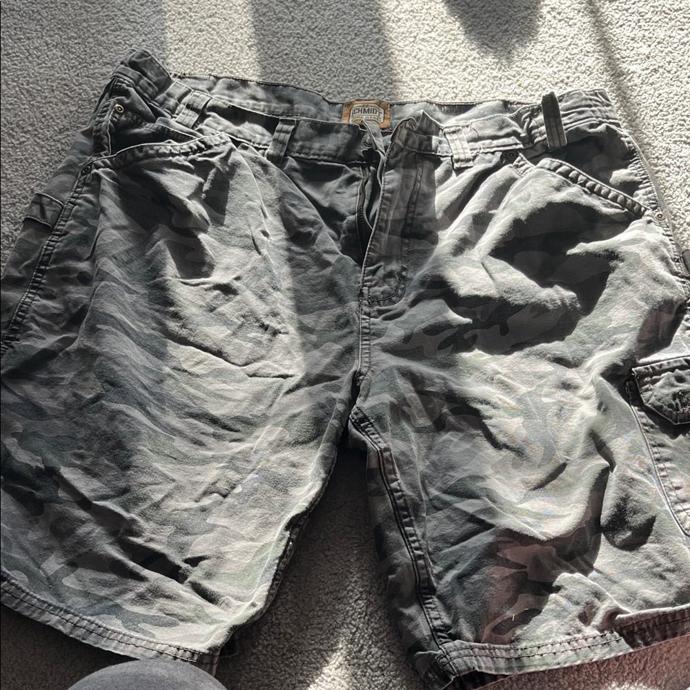 Carhartt Gray Camouflage Cargo Shorts for Men